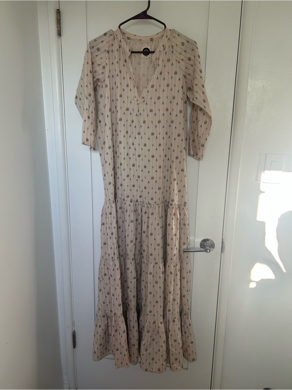 BSBEE Beige Printed Maxi Dress with Ruffle Hem and 3/4 Sleeves